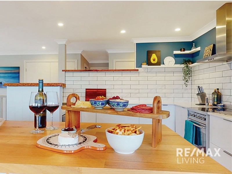 17 Barrine Place, Narangba QLD 4504