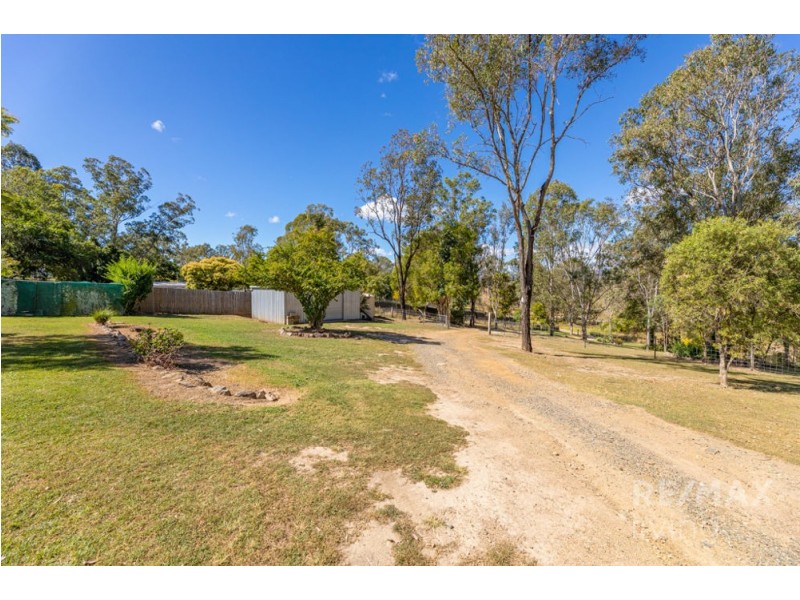 481 Villeneuve Road, Royston QLD 4515
