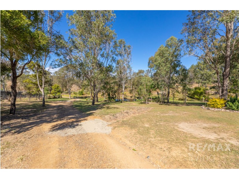 481 Villeneuve Road, Royston QLD 4515