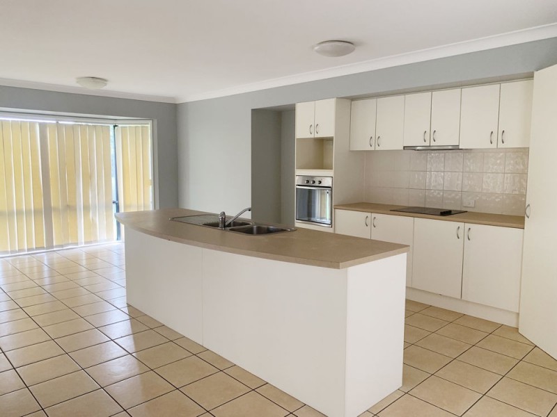 25 Whitfield Crescent, North Lakes QLD 4509