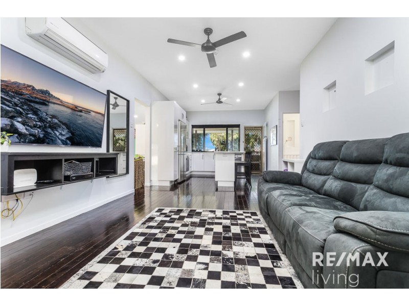 12 Anzac Ave, Beerburrum QLD 4517