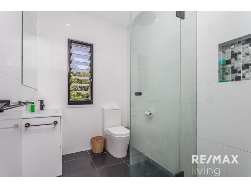 12 Anzac Ave, Beerburrum QLD 4517