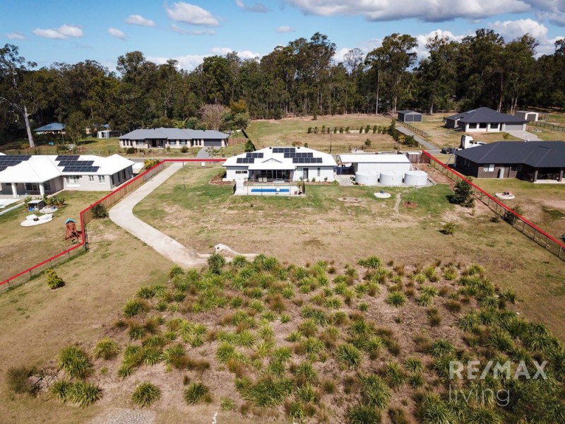 10 Sundowners Court, Upper Caboolture QLD 4510