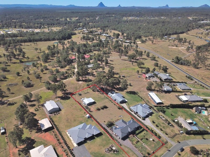 16-18 Anthoulla Avenue, Woodford QLD 4514