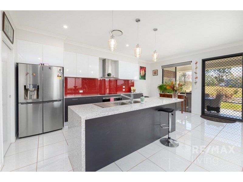 16-18 Anthoulla Avenue, Woodford QLD 4514