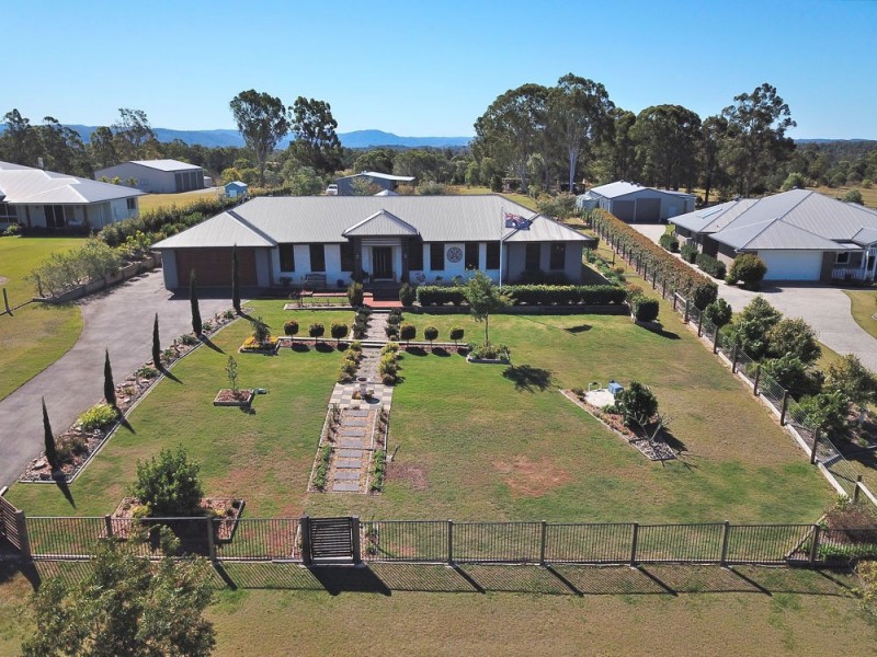 16-18 Anthoulla Avenue, Woodford QLD 4514