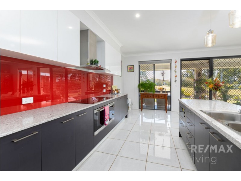 16-18 Anthoulla Avenue, Woodford QLD 4514