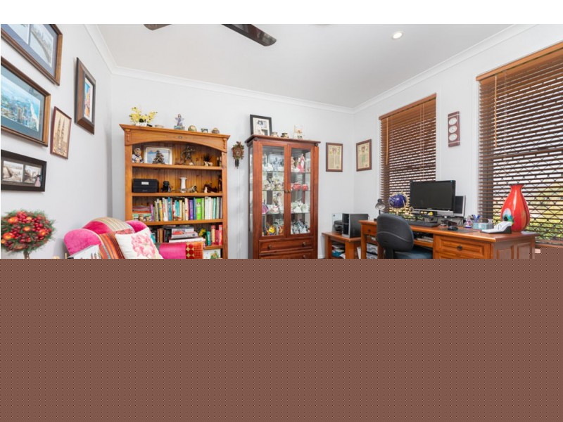 16-18 Anthoulla Avenue, Woodford QLD 4514