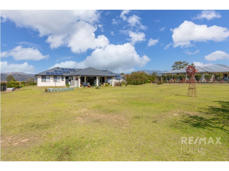 16-18 Anthoulla Avenue, Woodford QLD 4514