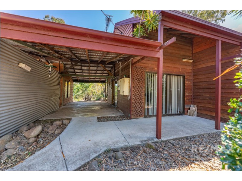 39 Pooles Road, Villeneuve QLD 4514