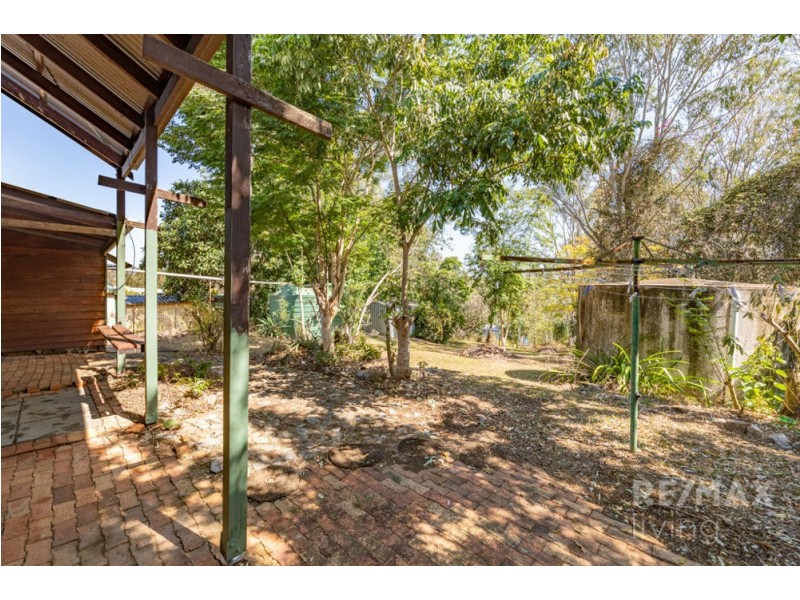 39 Pooles Road, Villeneuve QLD 4514