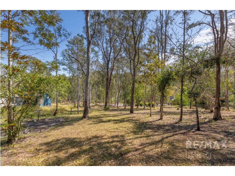 39 Pooles Road, Villeneuve QLD 4514