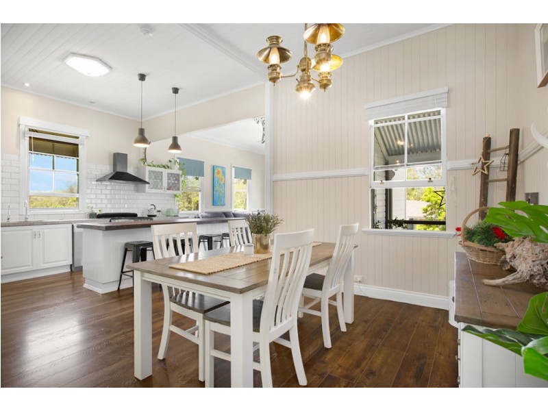 4 Gumleaf Court, Burpengary QLD 4505