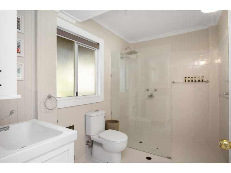 4 Gumleaf Court, Burpengary QLD 4505