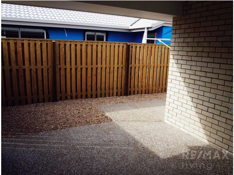 1 & 2 /10 Lagoon Road, Burpengary QLD 4505