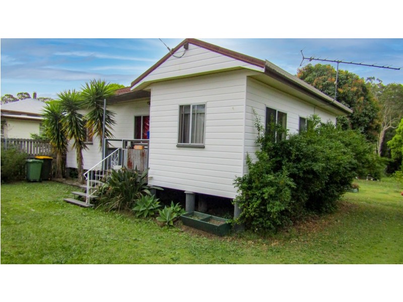 33 George Street, Woodford QLD 4514