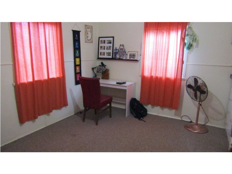 33 George Street, Woodford QLD 4514