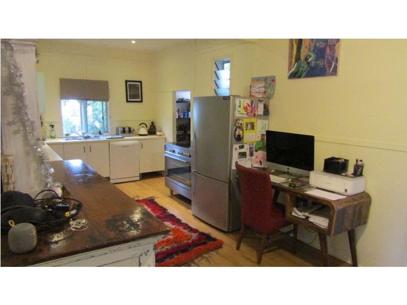 33 George Street, Woodford QLD 4514