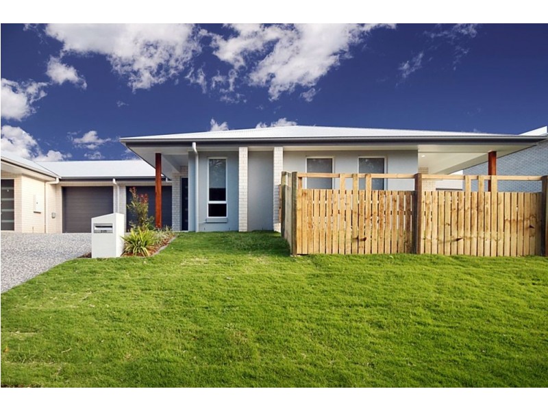 2/65 Aspire Parade, Griffin QLD 4503