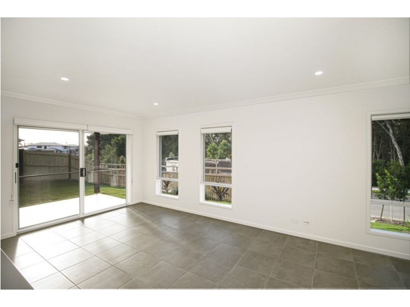 2/65 Aspire Parade, Griffin QLD 4503