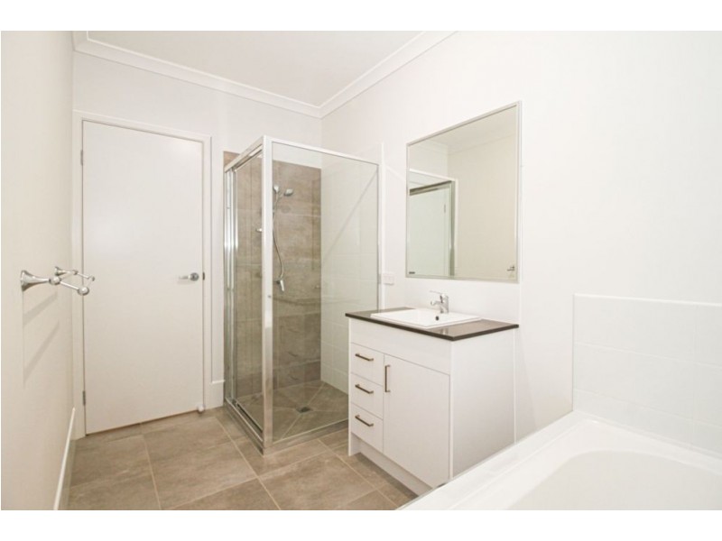 2/65 Aspire Parade, Griffin QLD 4503