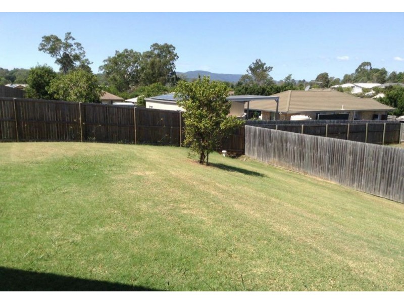 6 Pioneer Court, Woolmar QLD 4515