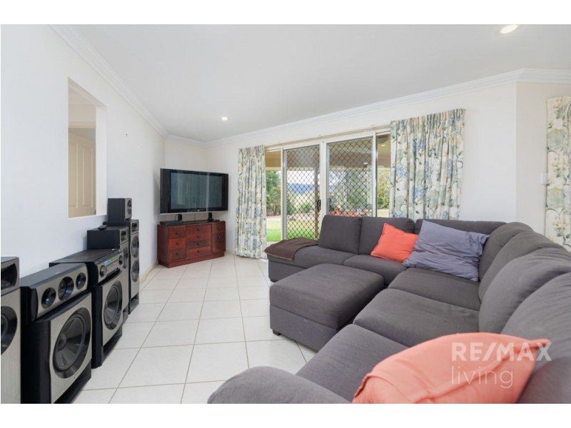 96 New Country Creek Road, Woolmar QLD 4515