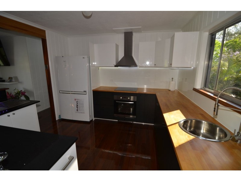 10 Hillcrest Avenue, Caboolture QLD 4510
