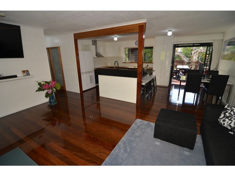 10 Hillcrest Avenue, Caboolture QLD 4510