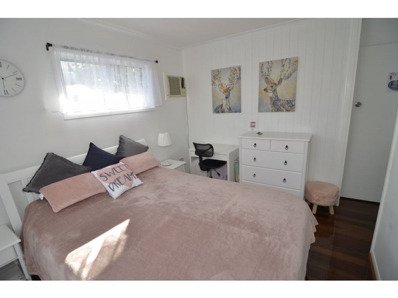 10 Hillcrest Avenue, Caboolture QLD 4510