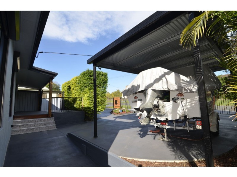 10 Hillcrest Avenue, Caboolture QLD 4510