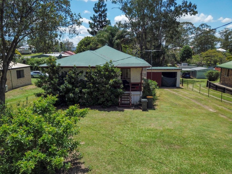 18 Brown Street, Kilcoy QLD 4515