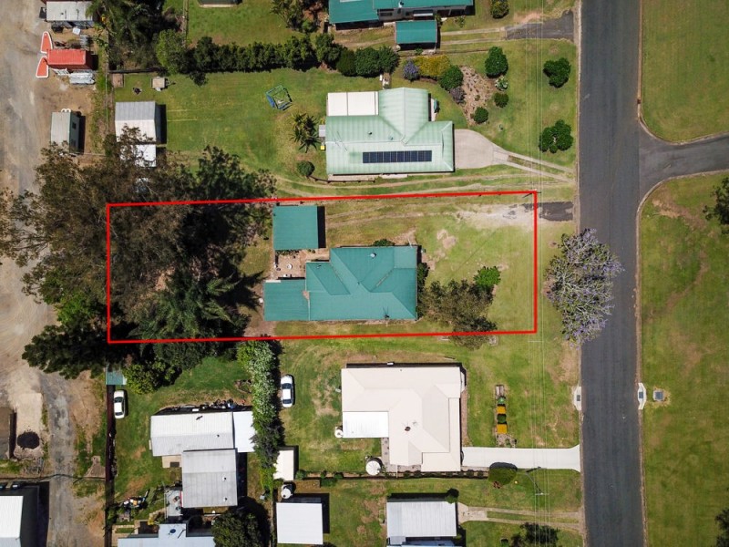 18 Brown Street, Kilcoy QLD 4515