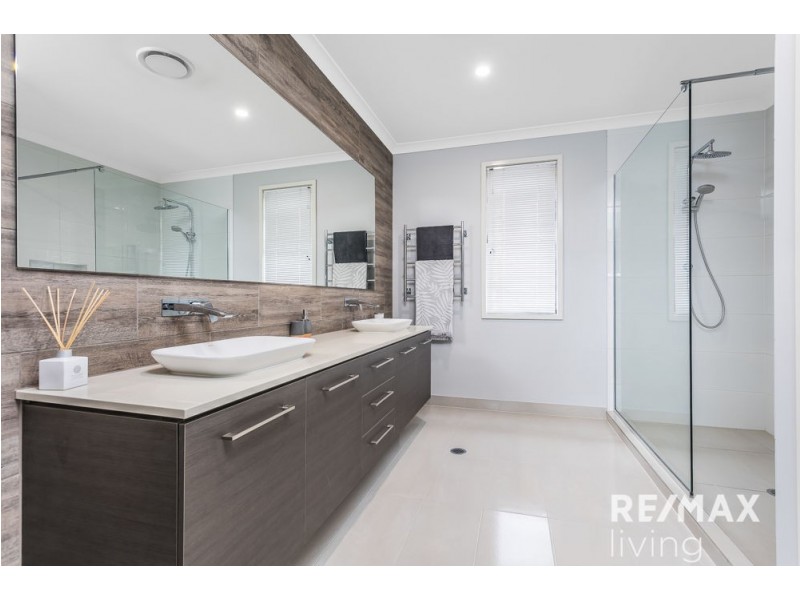 2 Eminence Avenue, Narangba QLD 4504