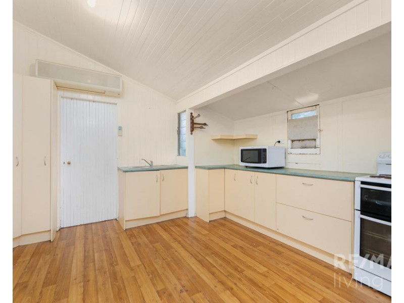 77 Seib Street, Kilcoy QLD 4515