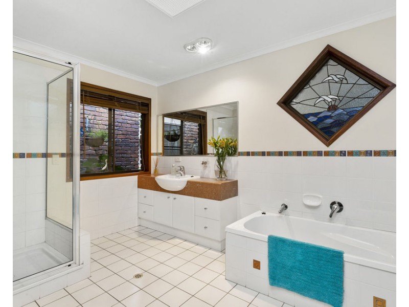 3 Komraus Court, Morayfield QLD 4506