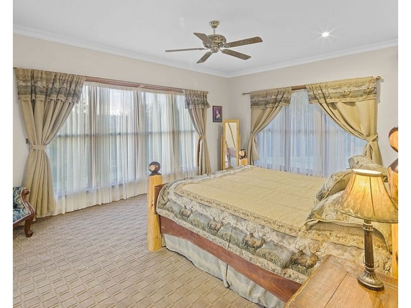 480 Cove Road, Stanmore QLD 4514