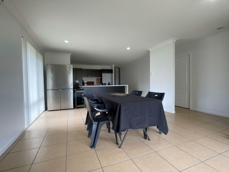 19 Eeles Drive, Morayfield QLD 4506