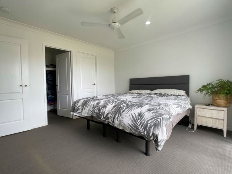 19 Eeles Drive, Morayfield QLD 4506
