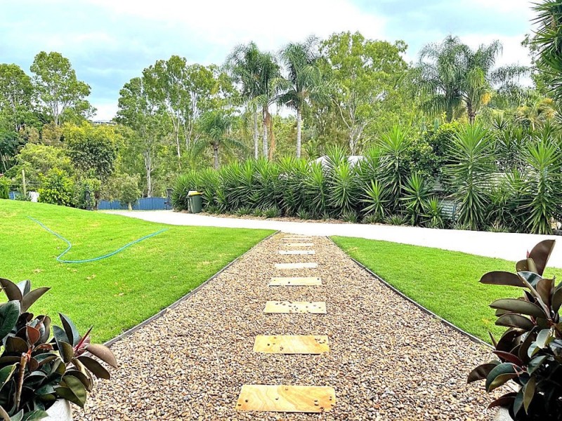 54 Pooles Road, Villeneuve QLD 4514