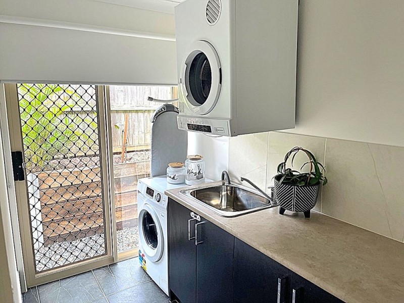 54 Pooles Road, Villeneuve QLD 4514