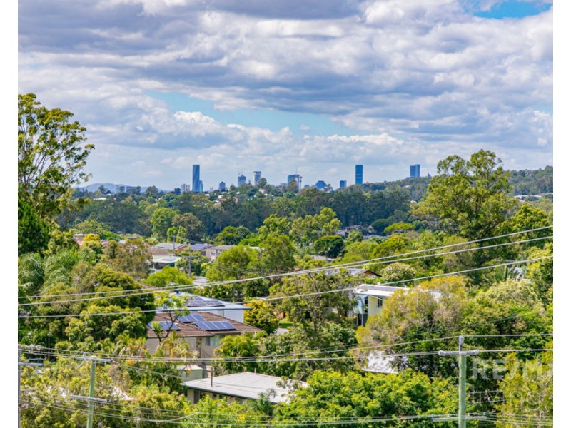 196 Patricks Road, Ferny Hills QLD 4055