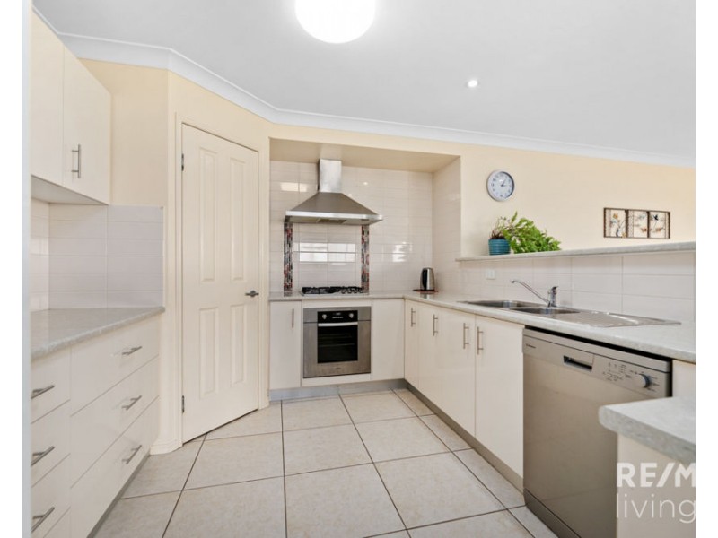 41 Montana Place, Woolmar QLD 4515