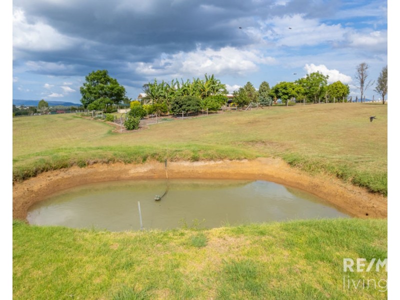 41 Montana Place, Woolmar QLD 4515