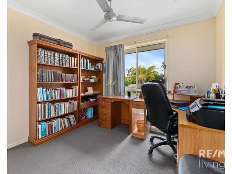 41 Montana Place, Woolmar QLD 4515