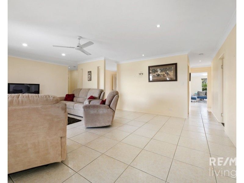 41 Montana Place, Woolmar QLD 4515