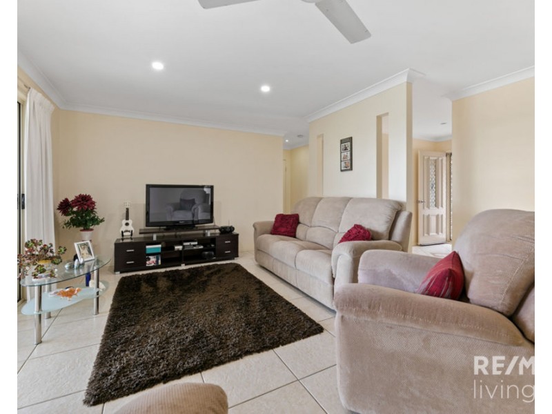 41 Montana Place, Woolmar QLD 4515