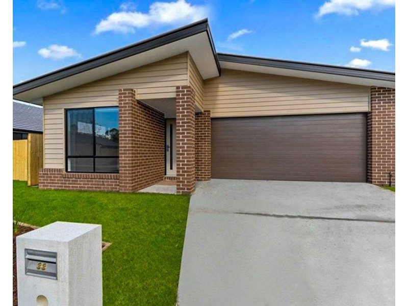 33 Riviera Street, Burpengary QLD 4505