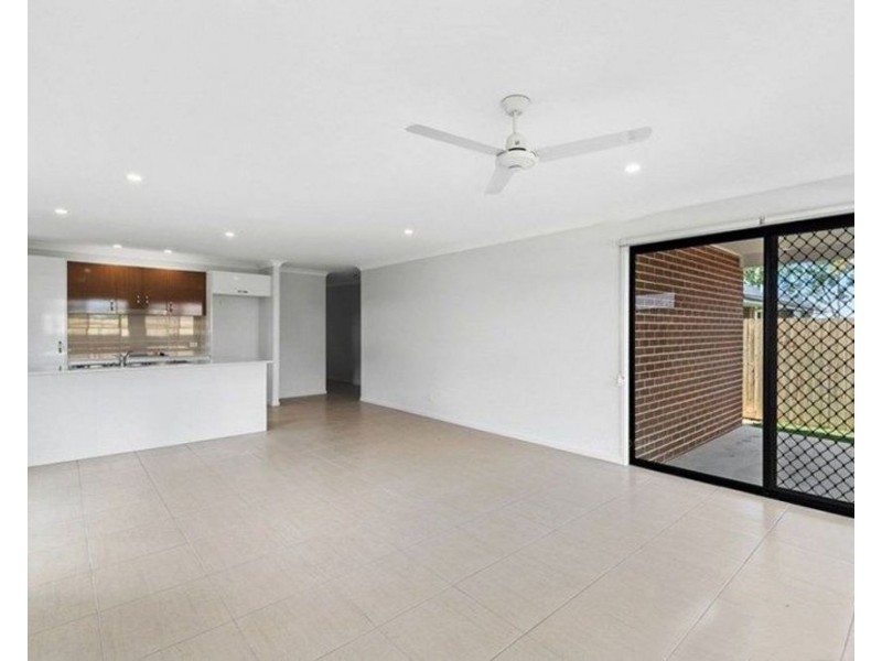 33 Riviera Street, Burpengary QLD 4505