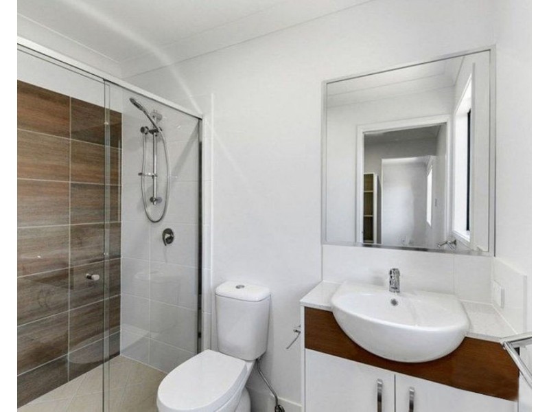 33 Riviera Street, Burpengary QLD 4505